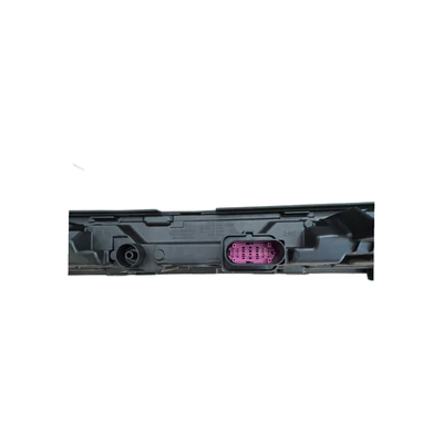 OE 번호 7051052700 지일리 보이우 L 자동차 조명 시스템 앞 중앙 바 라이트 OEM